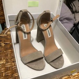 Steve Madden Suede Heels size 5